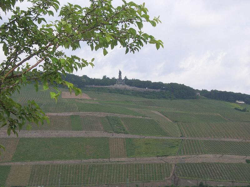 2009-05-Ausflug-Bacharach 026.jpg - Noch ein Blick zurück zur Germania